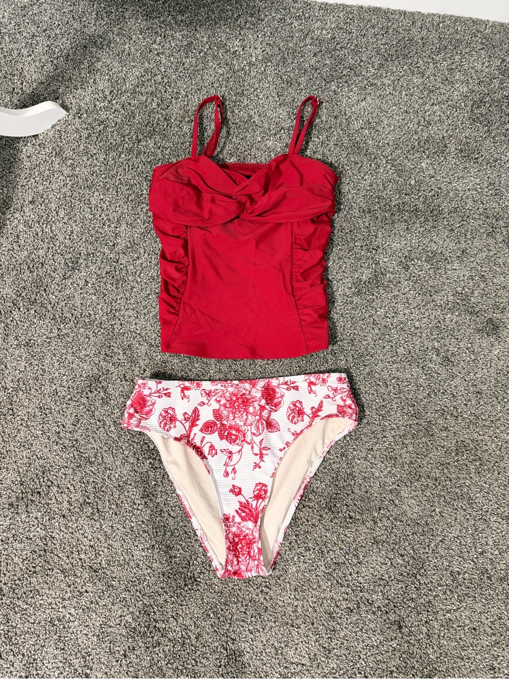 Cupshe Red Twist-Front Bandeau Tankini with White & Red Floral Briefs